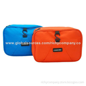 Cosmetic bag with multifunction